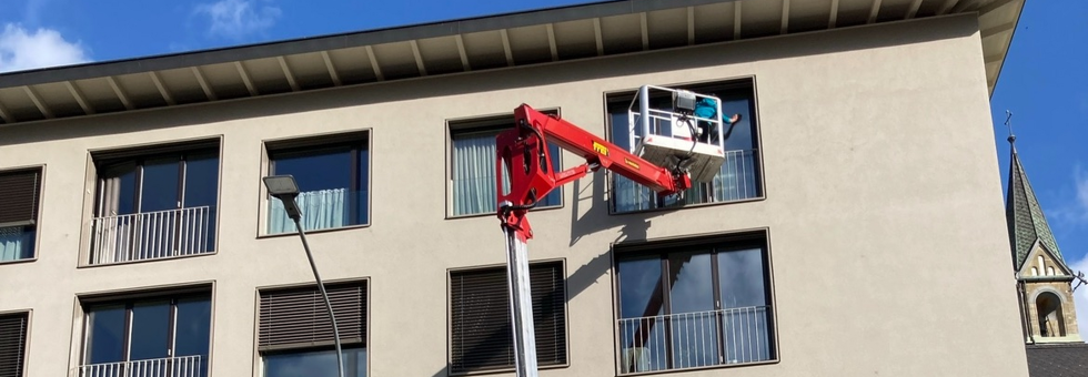 Fenster- und Lamellenreinigung – Für glasklare Sicht & gepflegte Optik Fenster- und Lamellenreinigung – Für glasklare Sicht & gepflegte Optik